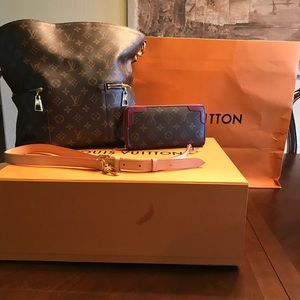 LOUIS VUITTON Monogram Melie Shoulder Bag & Louis Vuitton Wallet Retiro Monogram